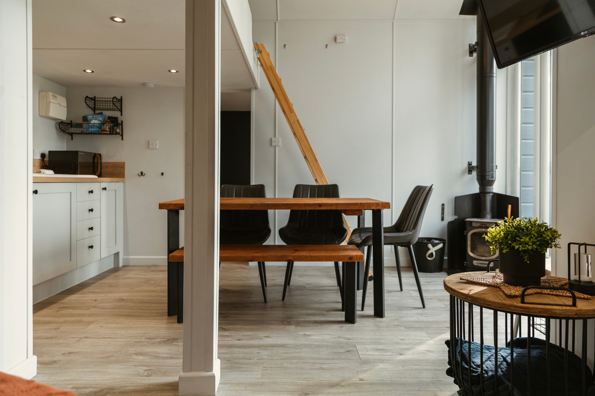 Moel Siabod modern luxury cabin exterior